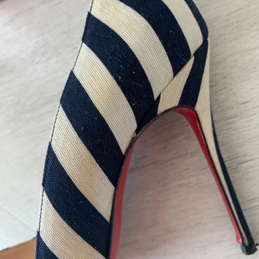 Christian Louboutin Blue/Ivory/Red Stripe Pumps sz 40 - Picture 4 of 12